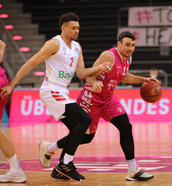 当看台上的 当看台上的